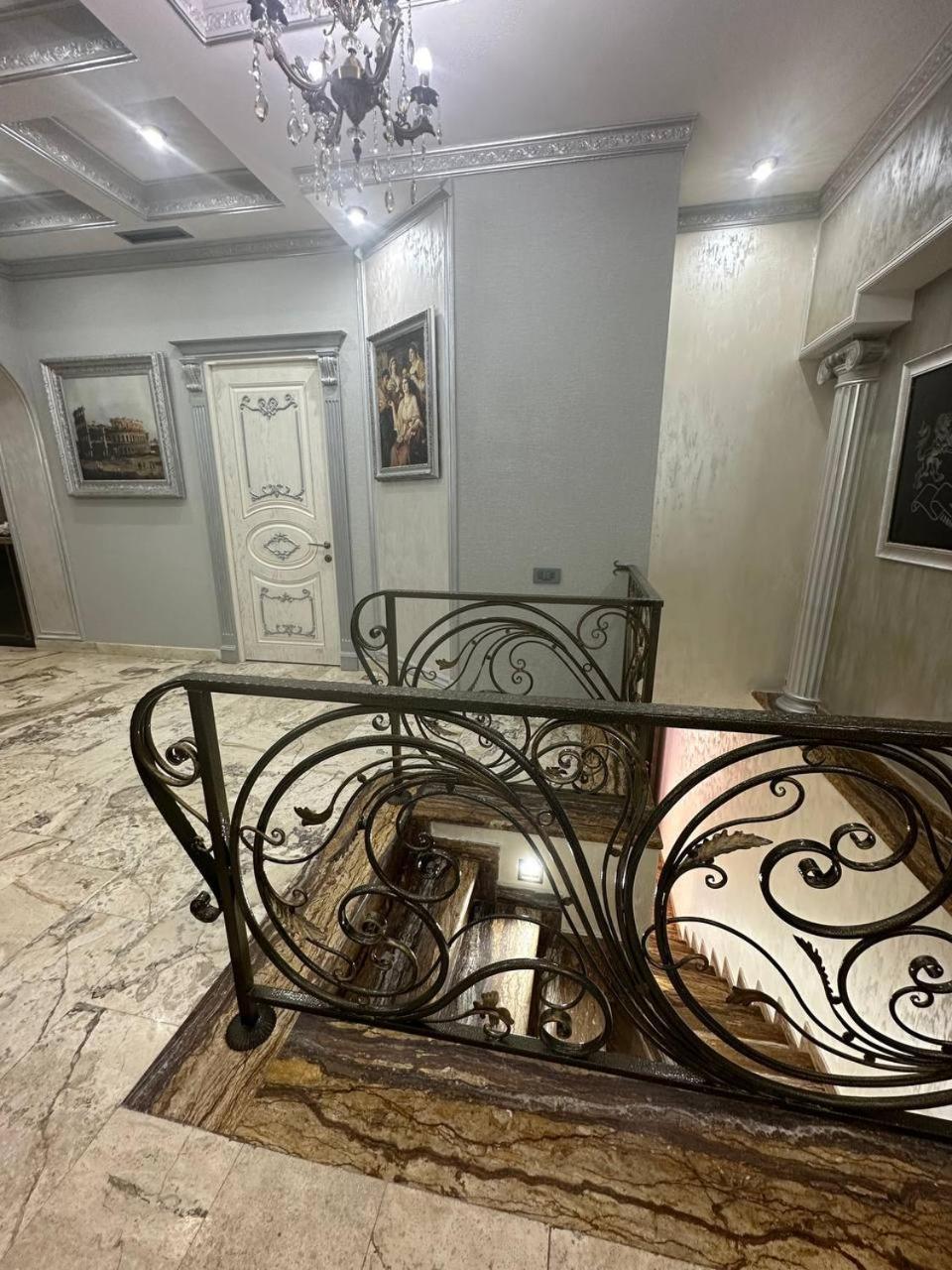Hotel Roma & Tours Yerevan Exterior photo
